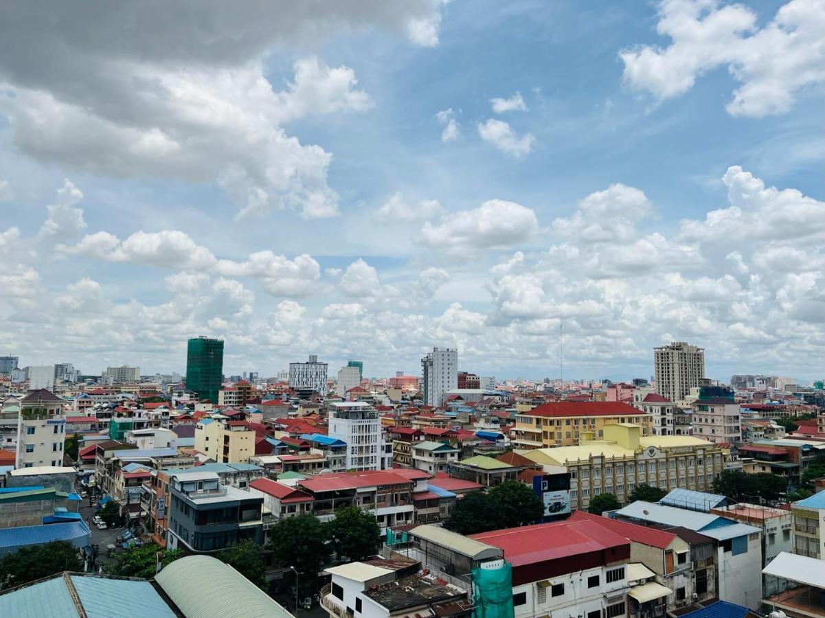 Chung Hsin Hotel 中信酒店 Phnom Penh Exterior foto